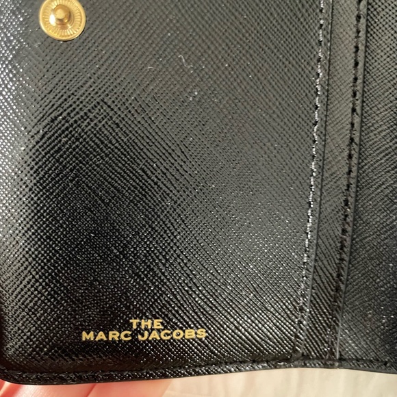 COPY - Marc Jacobs Wallet - Picture 3 of 5